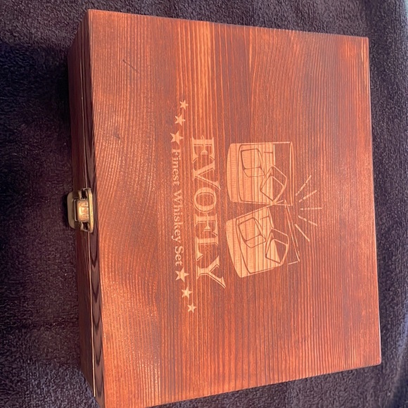 Whiskey Set - Picture 1 of 5